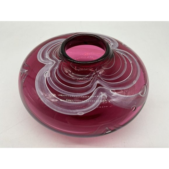 Hand Blown Gordon Redmond Cranberry with White Swirls Vase, Signed & Dated 1994 - Picture 11 of 16